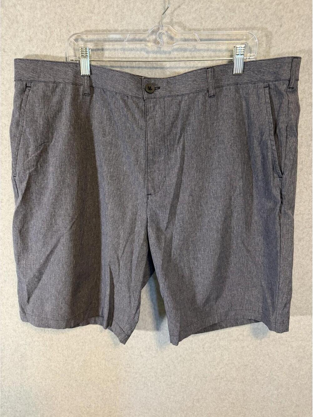 Izod Golf Blue Chino Shorts 40 Polyester/Spandex Excellent